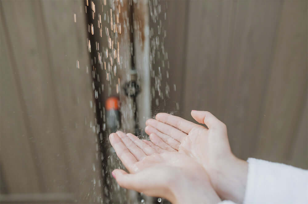 RAINSTICK DELIVERING SUSTAINABLE SHOWERS WITHOUT COMPROMISE